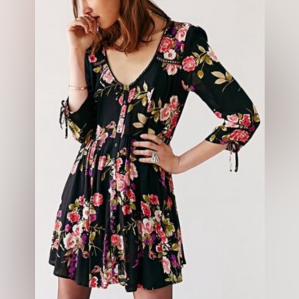 Urban Outfitters Ecote Floral Babydoll Dress